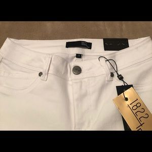 1822 White Crop Skinny Jeans Sz 28 NWT